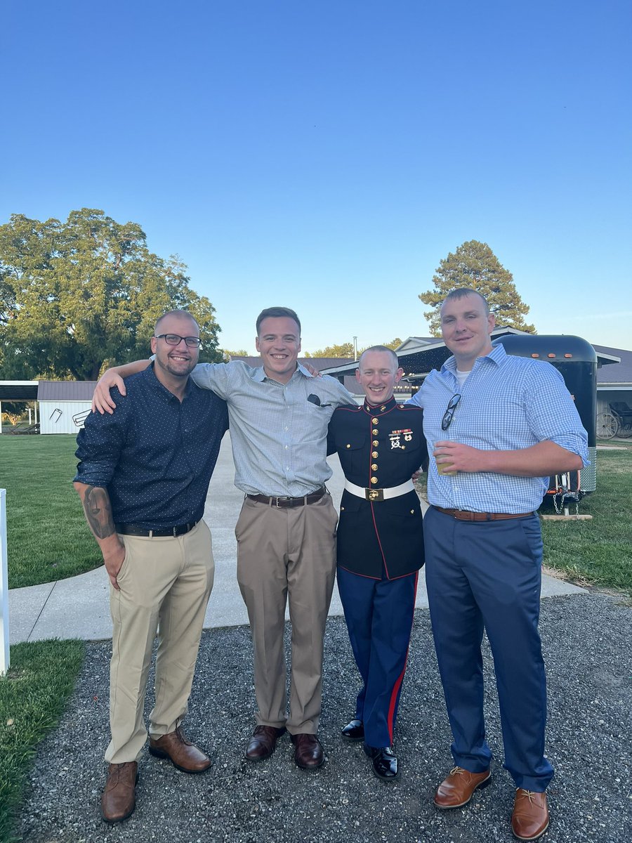 ZTurp17's tweet photo. Hard Cock Devil Dogs https://t.co/HrKliZkI1N