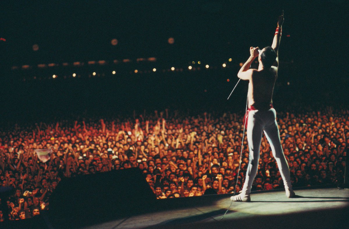 Freddie Mercury tweet media