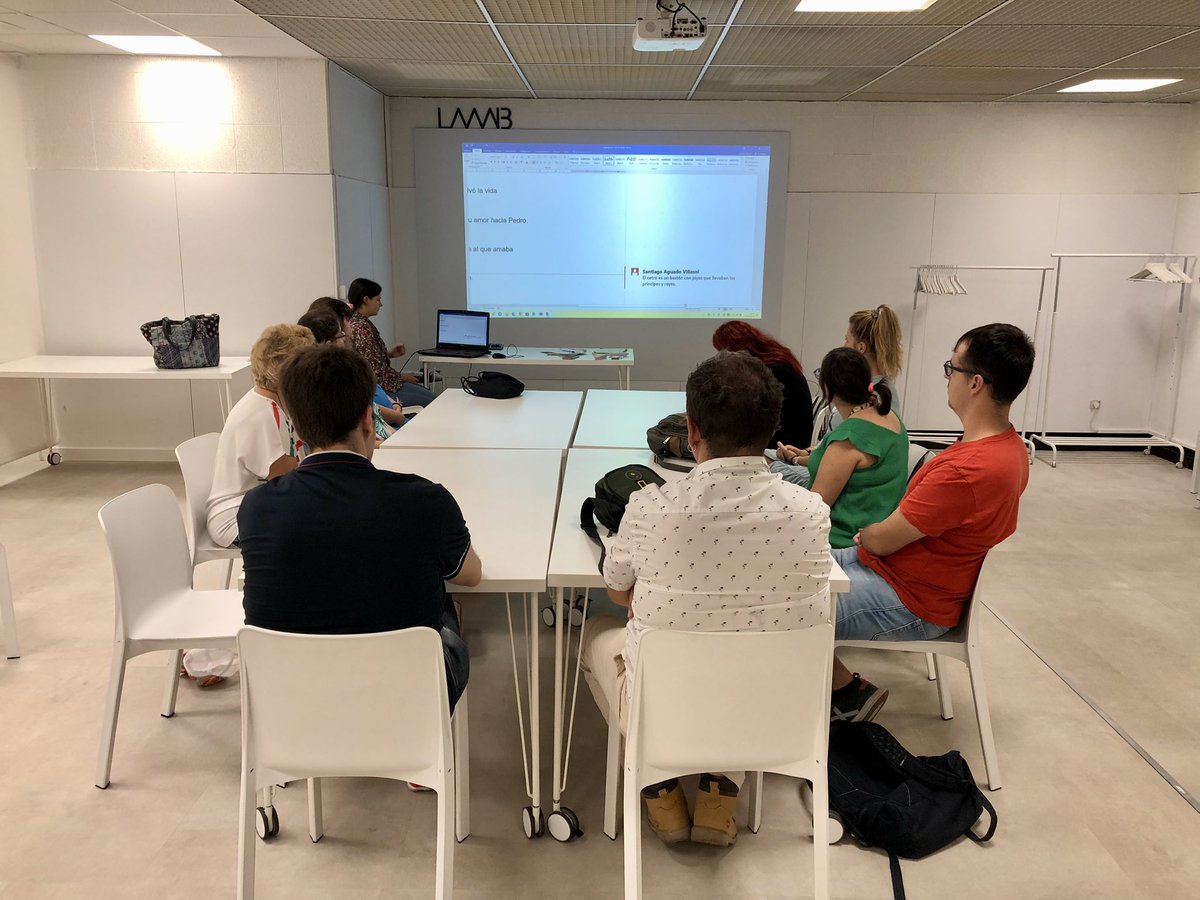 Después del verano vuelven al <a href="/laaab_es/">Laboratorio de Aragón [Gobierno] Abierto ▪︎ LAAAB</a> los talleres de #GobiernoFácil, el proyecto más emocionante de <a href="/AragonAbierto/">Aragón Gobierno Abierto</a>, ese que nos ayuda a mirar lo que hacemos con otras gafas 🥽 😍

Hoy adaptando las aventuras de #PedroSaputo

Con <a href="/PlenaAragon/">PlenaInclusiónAragón</a> <a href="/lqnsr/">Los que no se rinden</a>