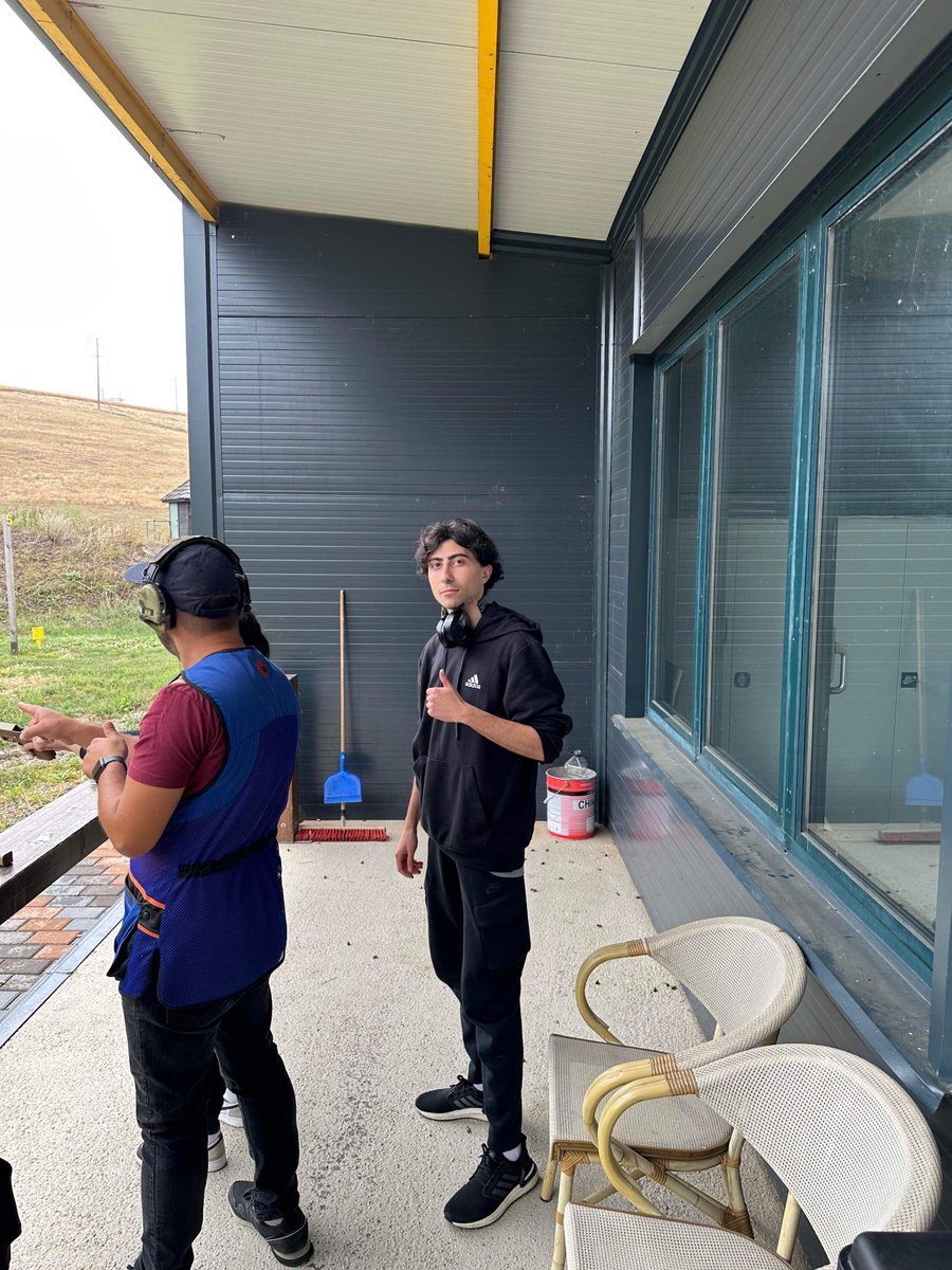 Eddie Viri tweet media