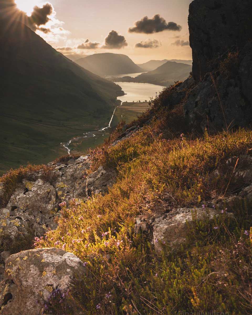 pauljwillson's tweet photo. Views to Buttermere 
#LakeDistrict https://t.co/6dk2qDyjXt