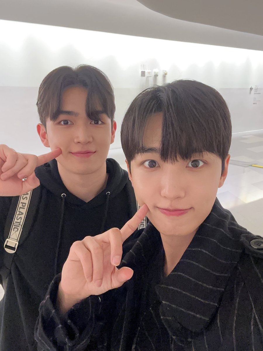 yyyein_n's tweet photo. 규진(담우)아 얼마 만이니..??? 🥺 https://t.co/b3Za8znd08