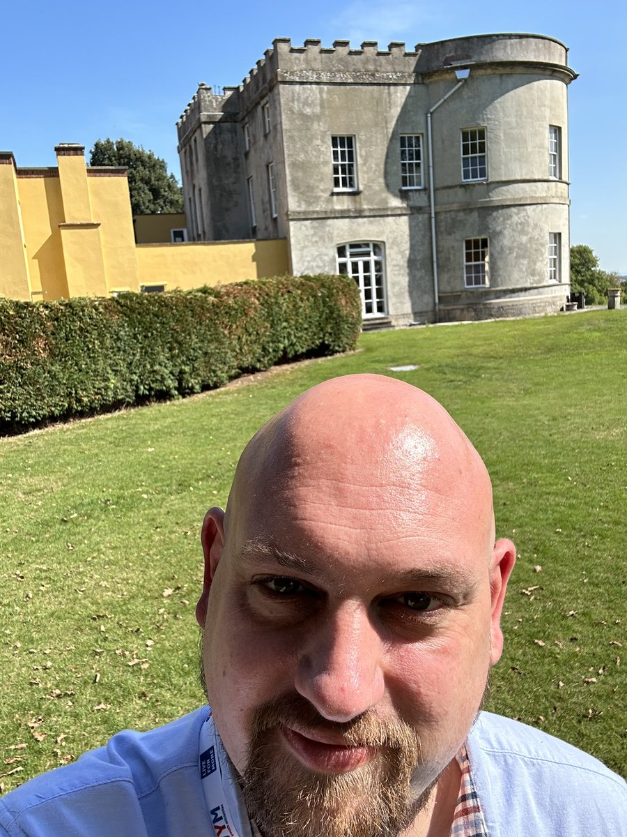 bradleyscott31's tweet photo. I’ve arrived at hill house christian centre to start my exciting journey with @SWYMming https://t.co/A0yL5E2Q7b