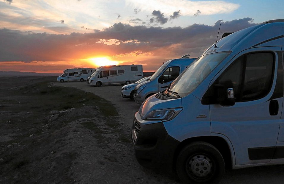 Furgonetaz bidaiatzea: etxea nahi den tokian 

Amagoia Mujikak idatzitako erreportajea
naiz.eus/eu/info/notici…