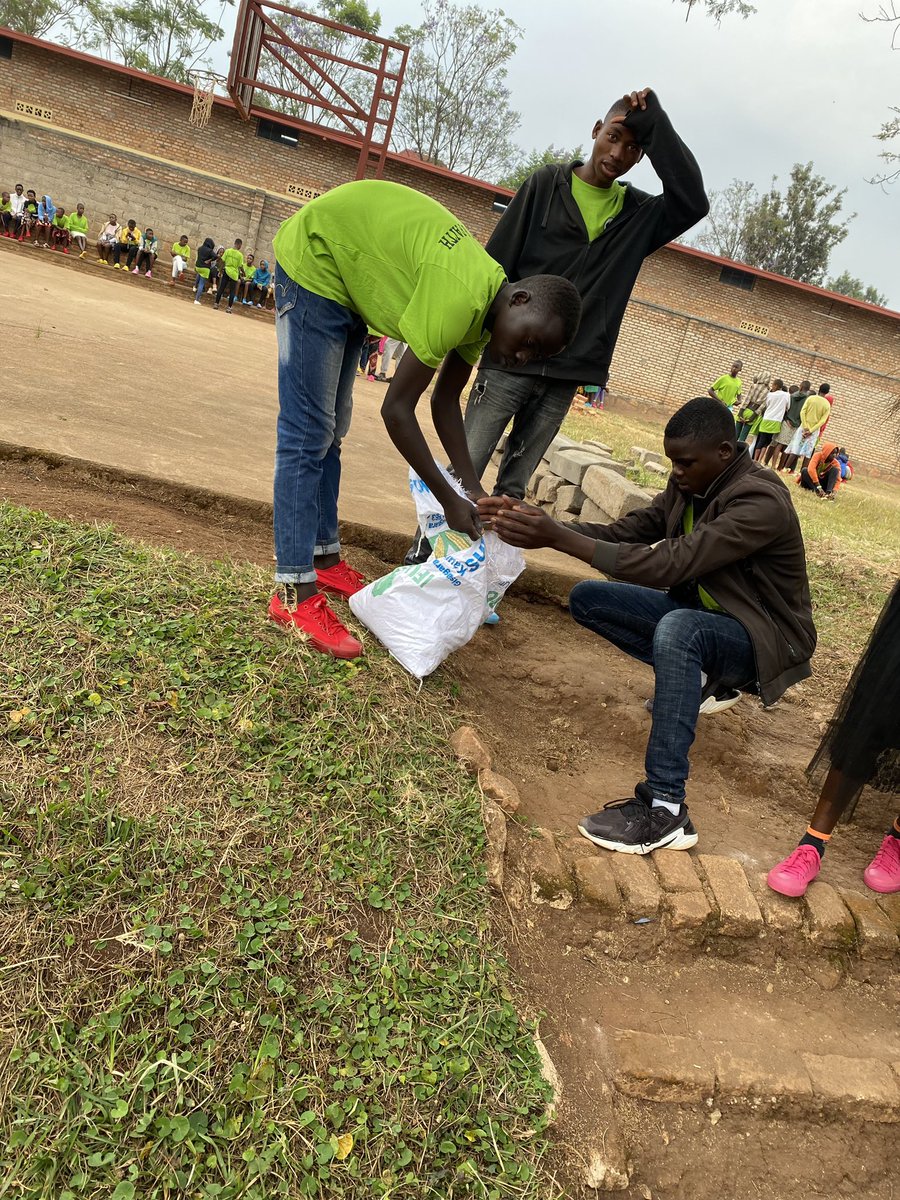 eden73302's tweet photo. πΏ Tuesday at #YouthFocus2023 started with a burst of energy! βοΈ
Our youth woke up bright and early, ready to make a positive impact. Together, we kicked off the day with a thorough camp cleanup - a testament to their dedication and teamwork. ππ§Ήπ #EdensChildCamp #Christtoday https://t.co/SpxH3LcfdW