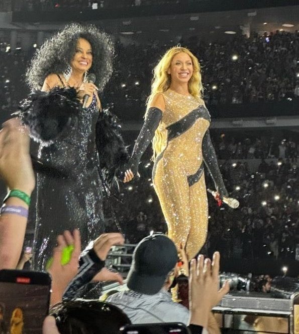 Beyoncé with Diana Ross at her tribute on VH1 Divas (2000) x Diana Ross &amp; Beyoncé on the #RENAISSACEWorldTour (2023)🔥