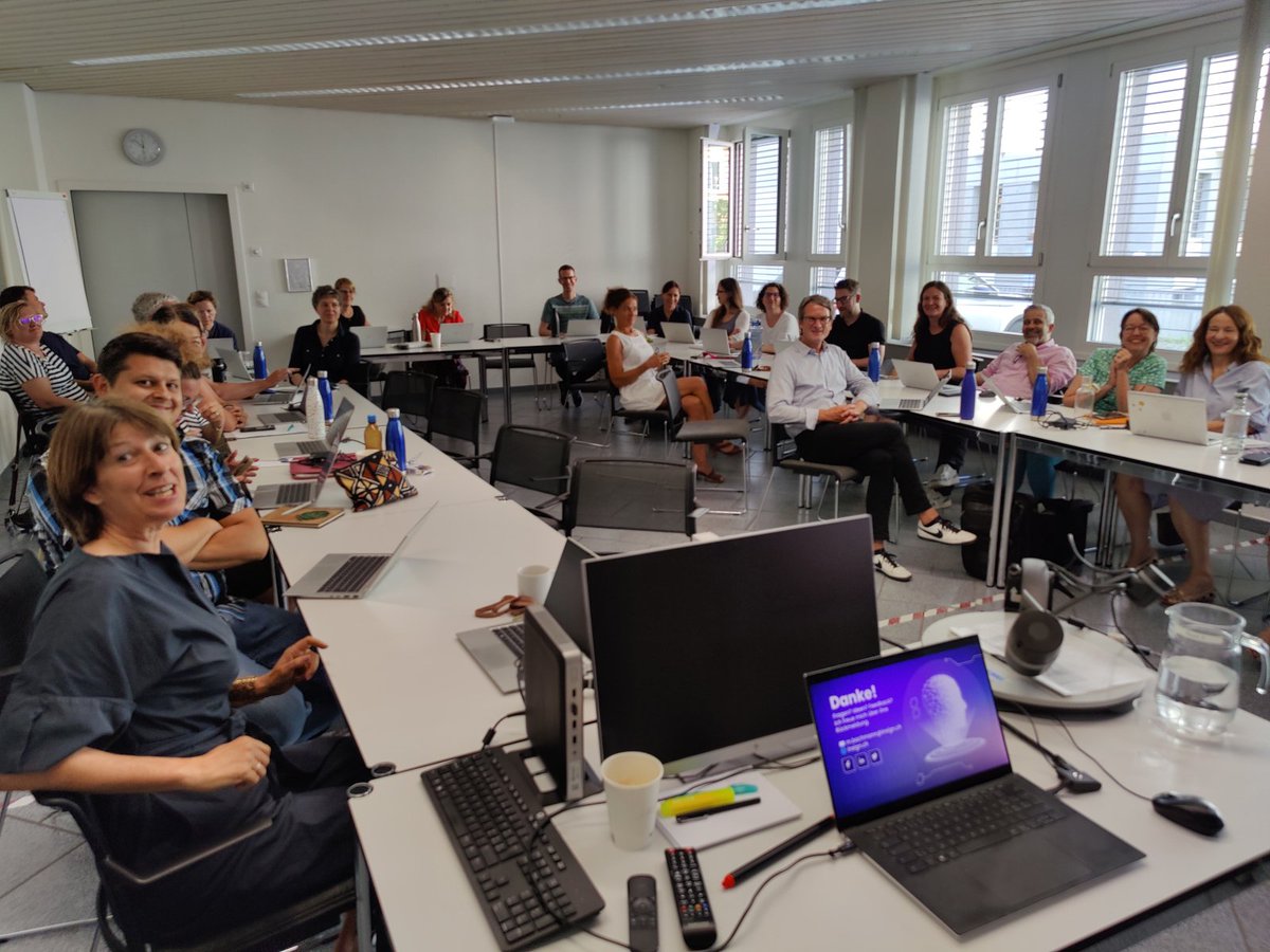 bachi76's tweet photo. Vor Kurzem habe ich einen KI-Workshop ausgeschrieben - und die ersten drei Buchungen stammen nicht etwa von Unternehmen, sondern von der Verwaltung.

https://t.co/WEsndgs8bU

#ki #workshop #chatgpt https://t.co/rFBHAxSvPi