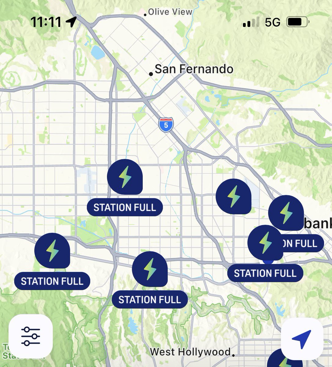 Hey <a href="/ElectrifyAm/">Electrify America</a>, u overextended urself when u gave free charging to Hyundai AND Kia AND Genesis AND BMW AND VW AND Mercedes AND Audi AND Ford AND Lucid AND Polestar AND Porsche AND Volvo. 30 min+ line at EVERY charger w/in a 25 min drive. It’s been like this all day. It’s 11PM!