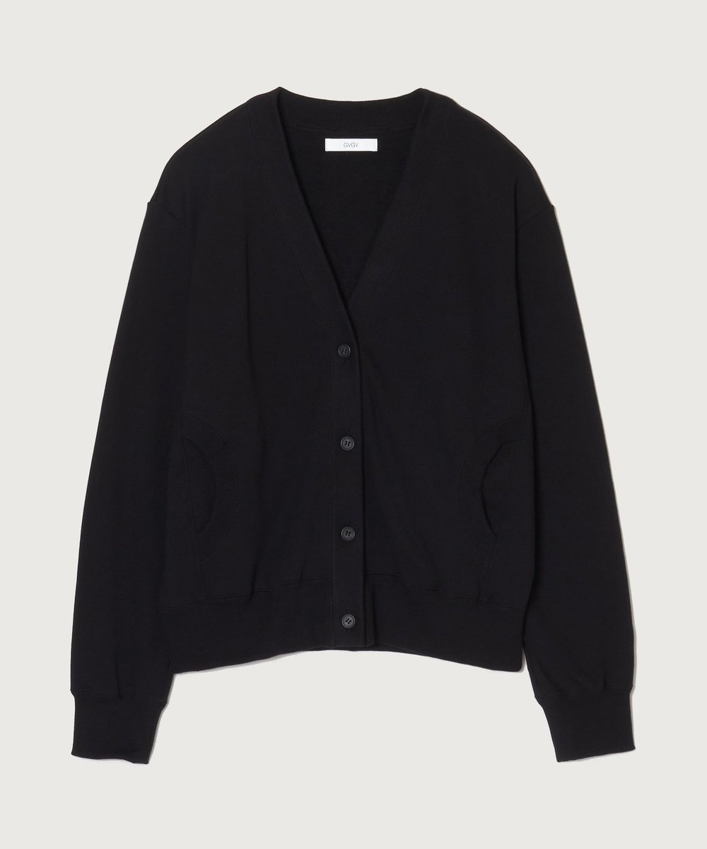 gvgv_official's tweet photo. ✓SIGNATURE"G"FLEECE CARDIGAN
希少性の高い「アズマ」の編み機を使用した裏毛素材。ふっくらと柔らかな風合いが特徴的。オーバーシルエットでメンズの方もご着用可能。袖のGVマークの刺繍がアクセント。同素材のパンツと合わせてセットアップでご着用いただけます。
https://t.co/GSuqJE8mQG
#gvgv https://t.co/64hNTQCqrY