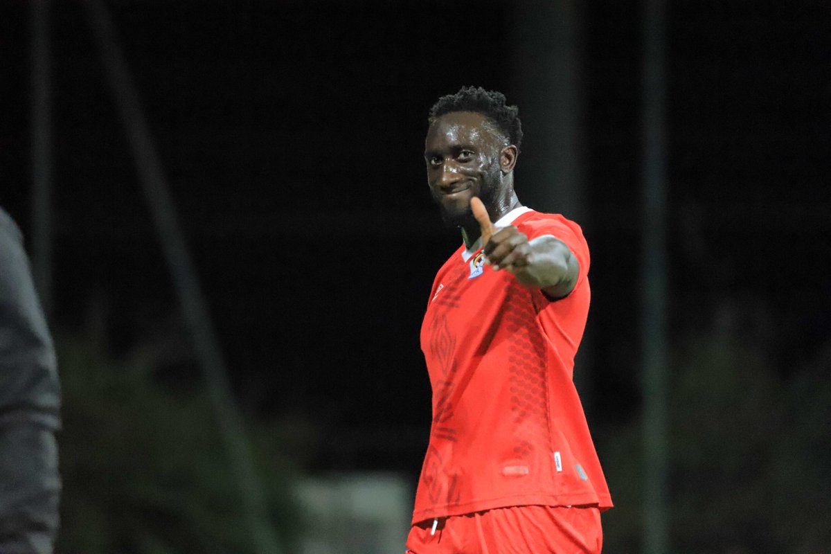 OfficialFUFA's tweet photo. BIG @B_M321 is here.....🤓
#UgCranesWeGo #AFCON2023Q https://t.co/e8rxG6ckMv