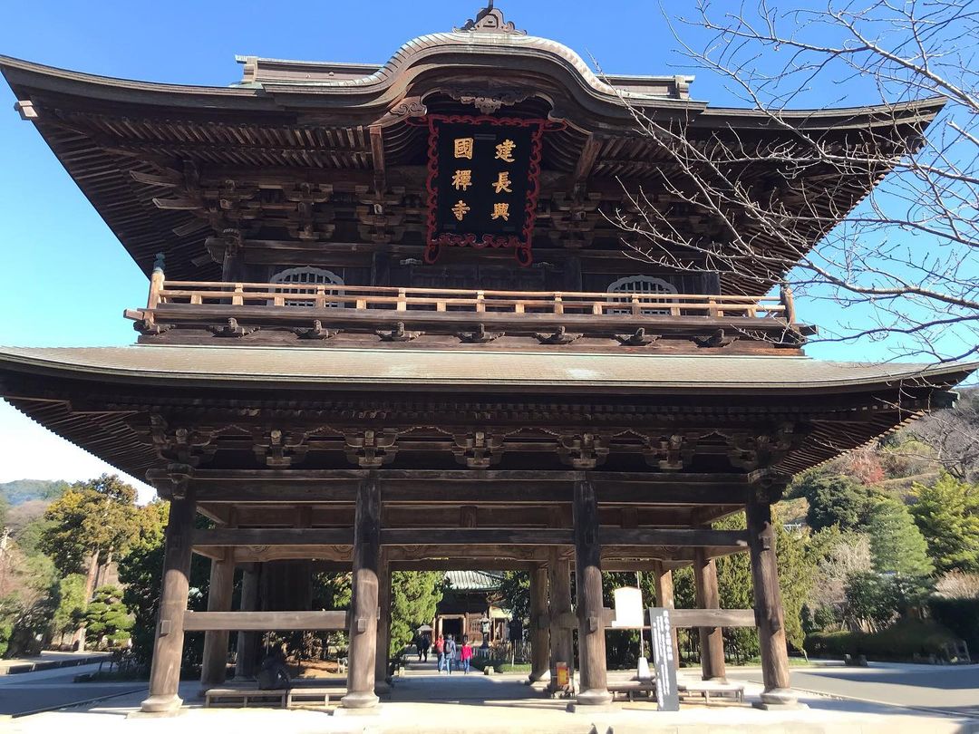 LaurenceDasherZ's tweet photo. 番外編・鎌倉殿の１３人 縁の地#鎌倉殿の13人 ②】
建長寺
君が代のさざれ石
真隣は鎌倉学園高等学校

#建長寺 #建長寺総門 #建長寺唐門 #建長寺さざれ石 #さざれ石 #建長寺梵鐘 #鎌倉 https://t.co/smCWFns2YJ