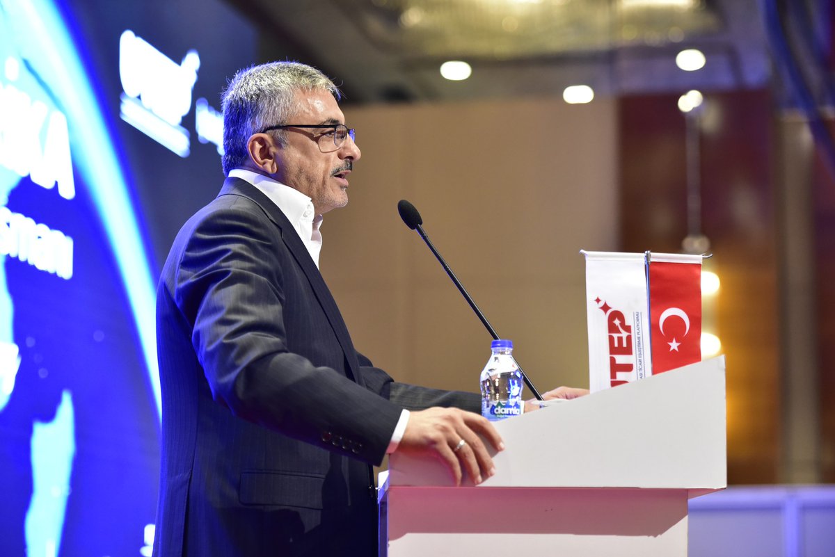 BursaUtep's tweet photo. 600 ün üzerinde iş adamı ve iş kadının katılımıyla UTEP – TURCAF iş bilirliği ile #Türkiye - #Afrika İhracatçılar İş Birliği Lansman Programı’nı gerçekleştirdik. #İhracat yapmak, ürünlerini dış pazarlara ulaştırmak isteyen tüm üretici firmalarımızı UTEP'e bekliyoruz  bekliyoruz. https://t.co/iWSz6SVMSv