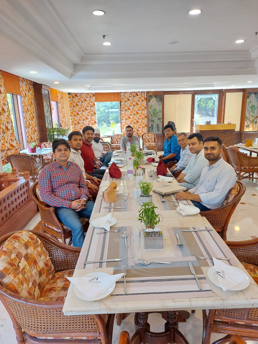 A lovely meet-up with great conversations - with @stockifi_Invest, @AakashVedgujjar, @rajiv_bansal, and a few other very knowledgeable and passionate investors - at @ITDC_theashok.

Such stock market insights help you maintain your investing edge.

Looking forward to more :-)