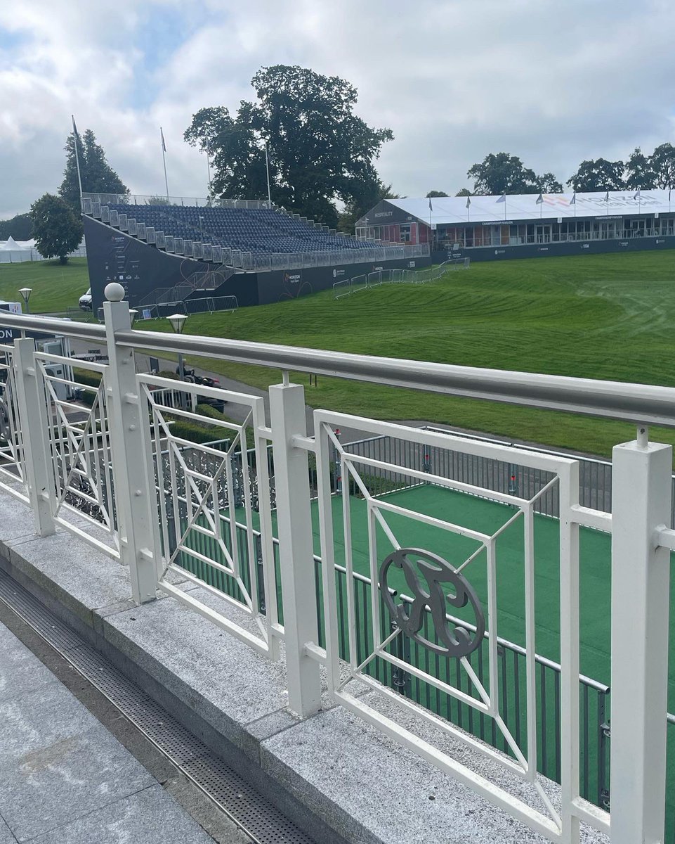 liamolynchy's tweet photo. All set for the @IrishOpen_ well done to everyone @TheKClubGolf @thekclub for their huge efforts in presenting the place at its very best enjoy the week ☘️⛳️ #theirishopen #thekclub https://t.co/UGDLXu4iHi