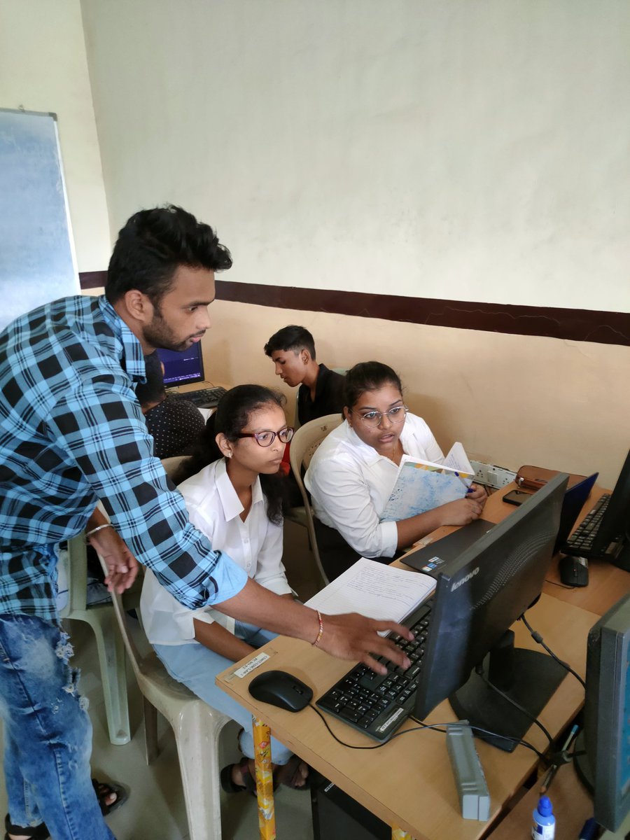 cesa_csmit_'s tweet image. "From zeros to heroes in programming and web development! 🌟 
Huge thanks to Yuvraj Todankar and Raj Mahtre for hosting this exceptional seminar and workshop. 🙏🖥️ #CESAWorkshop #ProgrammingPros #WebDevJourney"