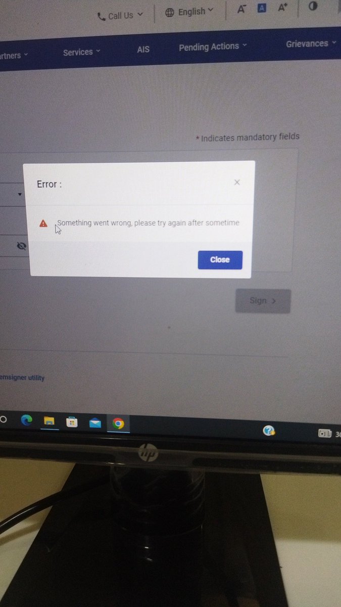 ArpitMehta333's tweet photo. @IncomeTaxIndia It shows something went wrong please try after sometime https://t.co/Xur4NodqER