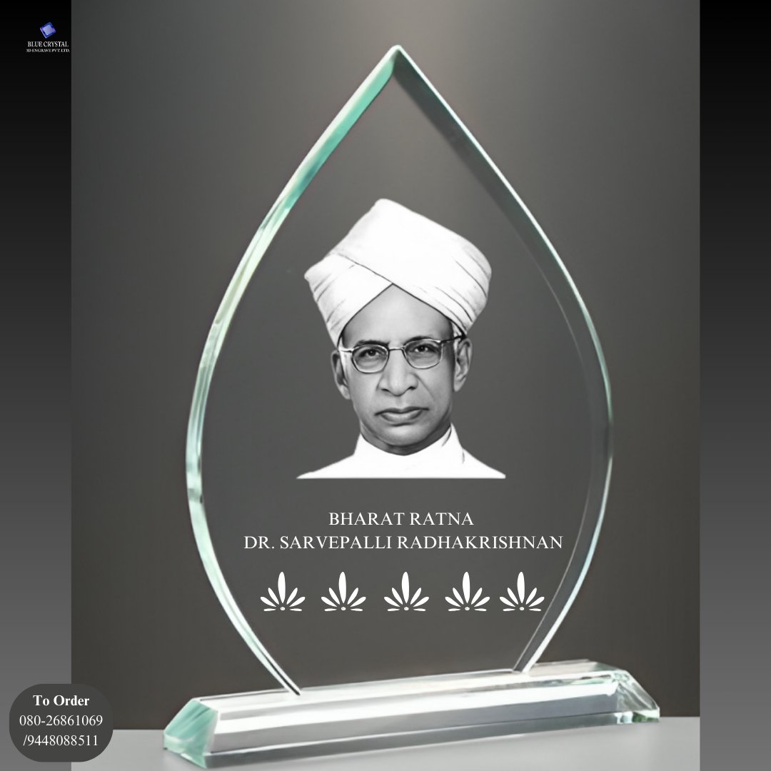 BlueCrystalsBLR's tweet photo. Wish you happy birthday Bharat Ratna Dr. Sarvepalli Radhakrishnan.
Visit : https://t.co/V34Wcnt6ST
To Order : 9448088511/080-26861069
#drsarvepalliradhakrishnan #sarvepalliradhakrishnan #teachersday #teachersdaygift #happyteachersday #guru #bharatratna #president #trophy https://t.co/xYosSkc1qN