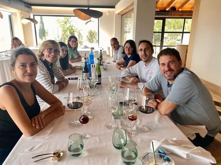 HotelQuevedo's tweet photo. Visitas que nos encantan !! Que grande es la gastronomía ! #cotodequevedo https://t.co/SRwtNUMpXf