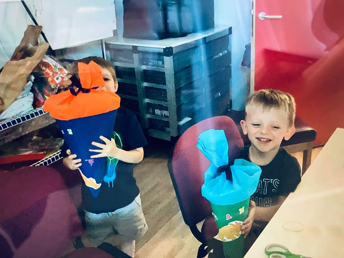 Good luck to everyone heading back to school this week! Our monthly NNU sibling club enjoyed making a ‘Schultüte’ or ‘Zuckertüte’ which is a German tradition, the cone is given to children to make their anxiously awaited first day of school a little sweeter!