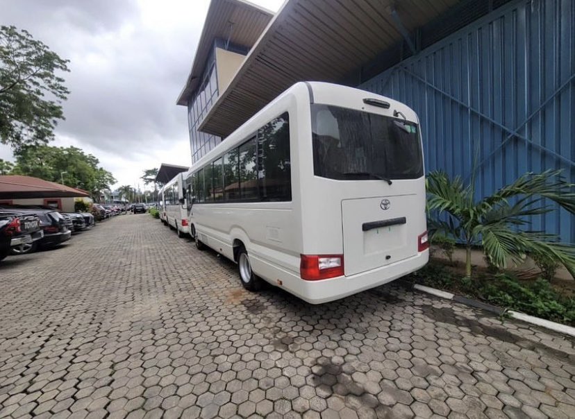 Nọgide na-akwali🪺🐐 Brand New 2023 Toyota Coaster Diesel Engine. Price:₦84,500,000 Free Delivering🚚service immediately after purchase. Custom duty fully paid🛃. For inspection and purchase send Dm📲 wa.me/2347036231617 Echidiime motors limited. DP:01-7597DLA RC:1694472…