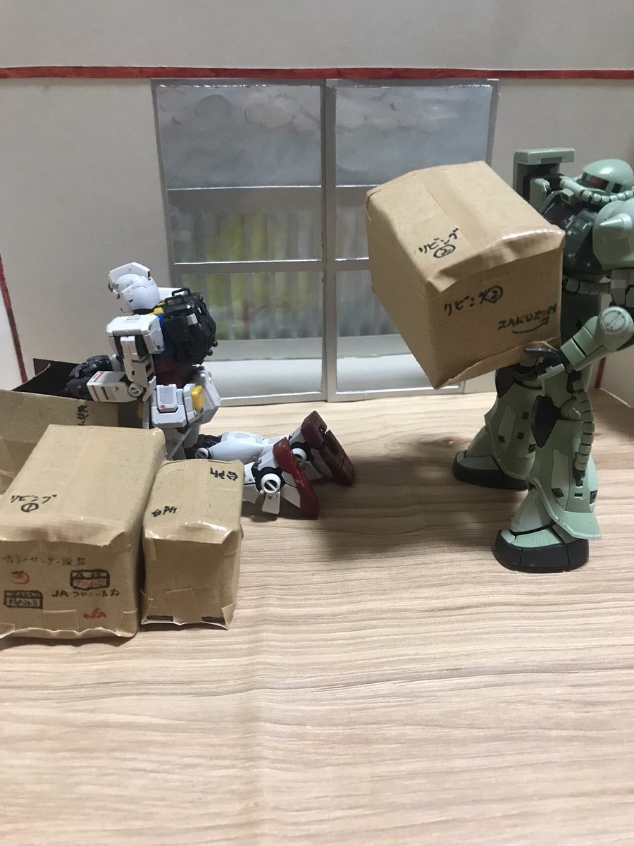 p30qb's tweet photo. カオスな引越し風景その2

ガンダムさんに引越し(セット変更)の
予定はありません https://t.co/888lk6K9EA