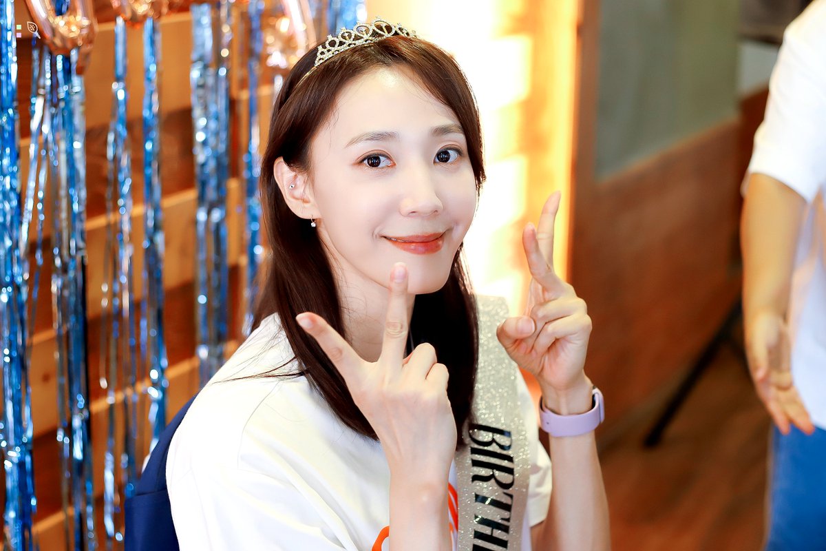 h_leaf12's tweet photo. 큐티프리티앤골져스

#한송이 https://t.co/vC8pCcoTJi