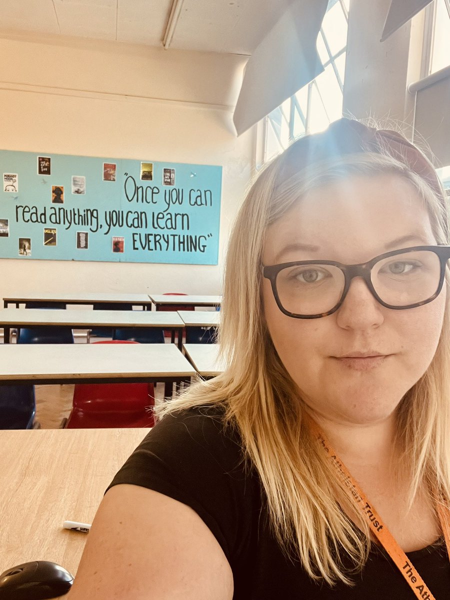 Miss_LBleaks's tweet image. #TermOne #Tuesday #LetsGo