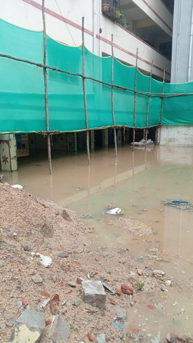RRaviKumar44819's tweet photo. Respected sirs @KTRBRS@kp_vivekanand@MC_Nizampet@Collector_MDL@KCRBRS6

We are residents of Sri Nidhi Nivas, Pragathi Nagar plot no 220, 225 quthbullapur, Hyderabad. 

Our apartment Compond wall is collapsed due to heavy rain occurred today (05.09.2023) morning. https://t.co/JczOinH7uT