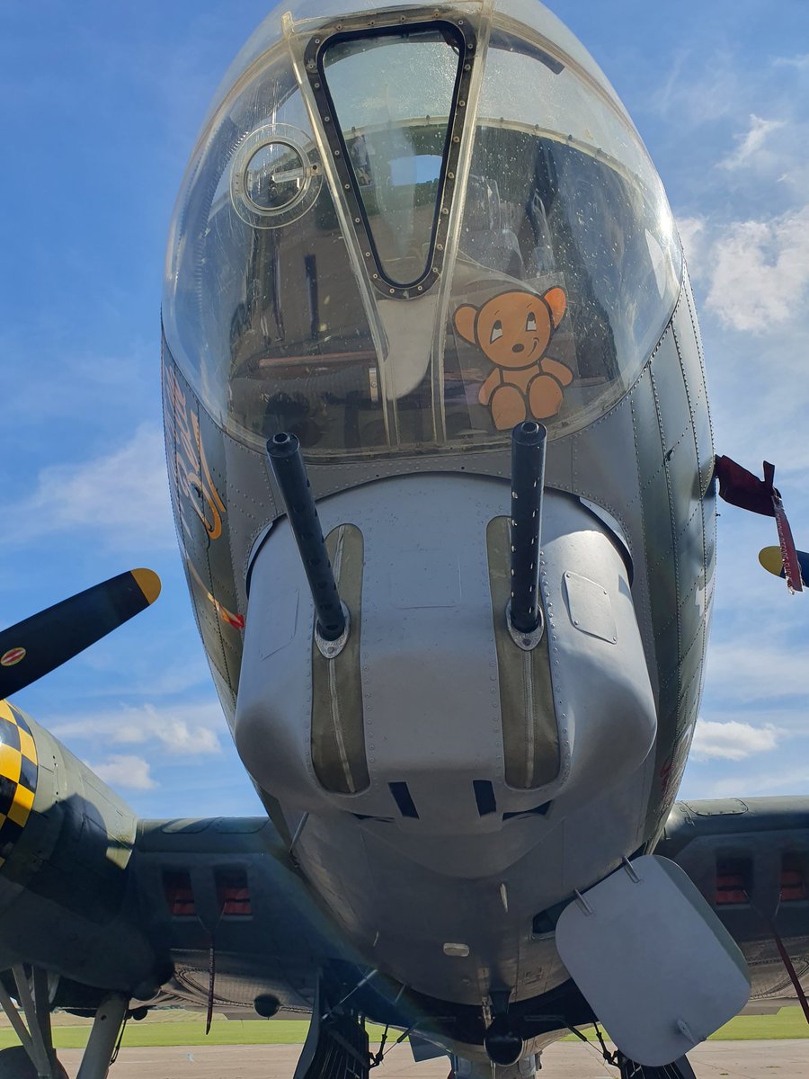 Chutzie_'s tweet photo. I absolutely love this beautiful  aeroplane and have done for years ❤️ @IWMDuxford #SallyB #B17FlyingFortress #KeepHerFlying https://t.co/HCjQLpd6El