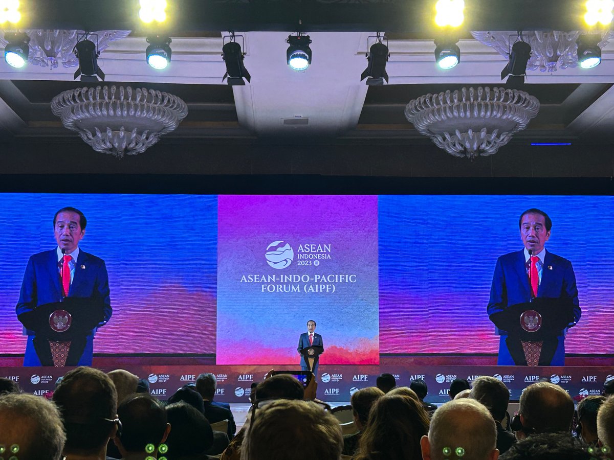 Honoured to represent @EIBGlobal at the official opening session of #ASEANIndoPacificForum, a flagship event to realise @ASEAN as #EpicentrumofGrowth. Looking forward to the insightful discussions to come and the panel on #GreenInvestment I'm participating in tomorrow. #AIPF2023