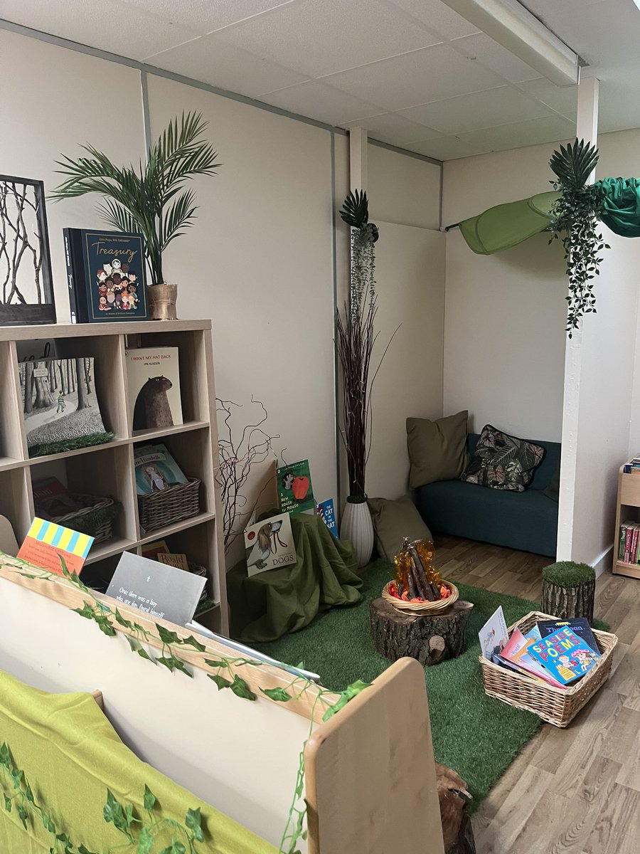 KnottStBot's tweet image. We are looking forward to welcoming all our pupils back this morning. 
We can’t wait to share our new KS1 library with you all🙂
#readingspaces#loveofreading