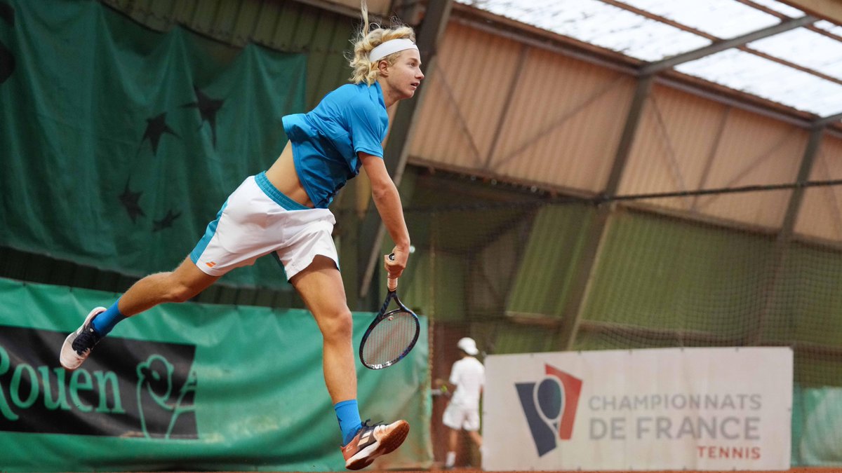 sebworldtennis's tweet photo. 🎾Nous avons reçu hier en livre @AxelFrechet , joueur de 16 ans classé 0, qui nous a fait part de son projet de passer professionnel et des difficultés qu'il rencontrait.
Voici le lien vers sa cagnotte : https://t.co/csp65cM1dt
🙏Pour l'aider, merci de liker et de RT ! https://t.co/FCOmt1z8dw