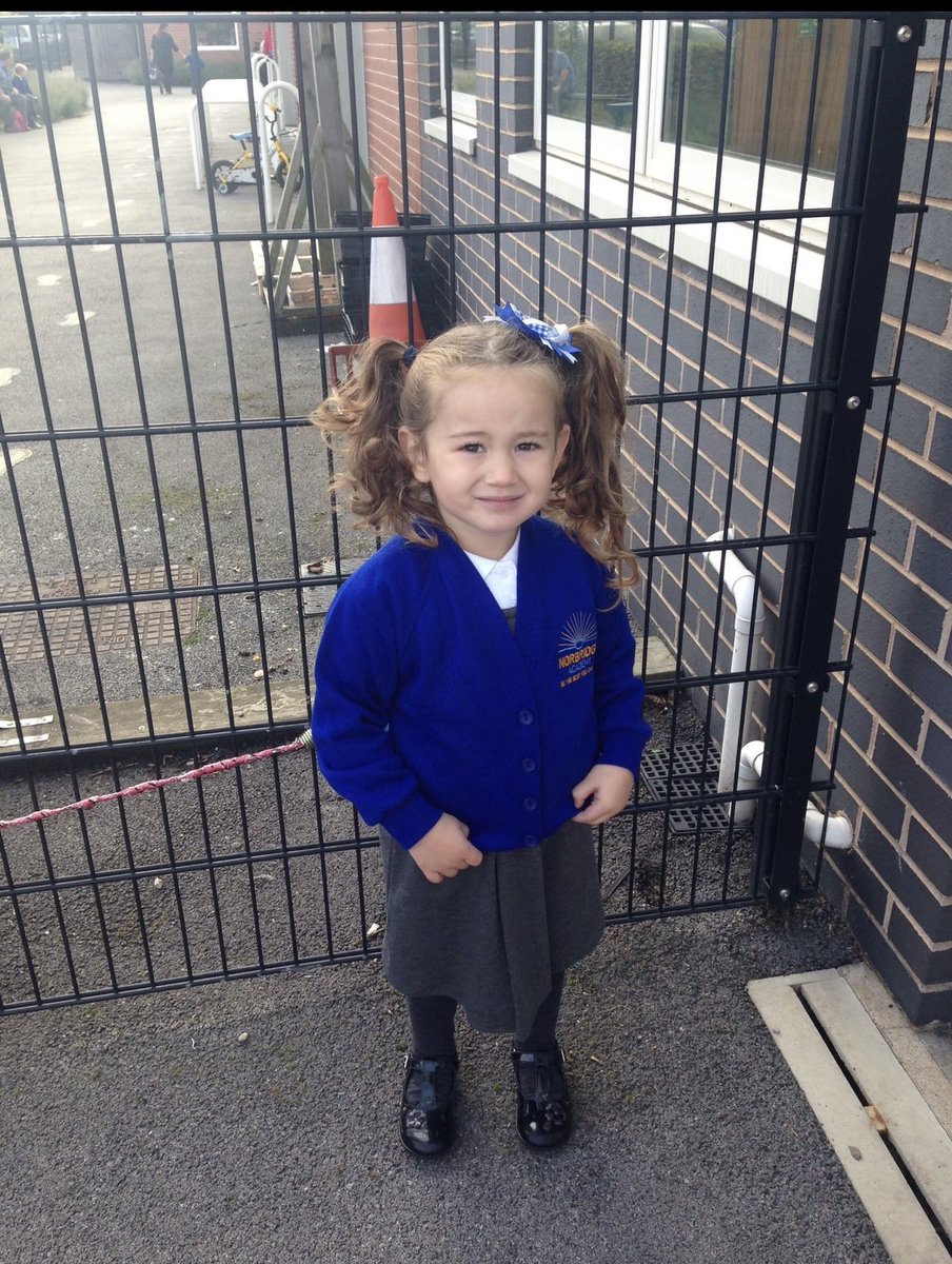 Melissa Parry 🩷 tweet media