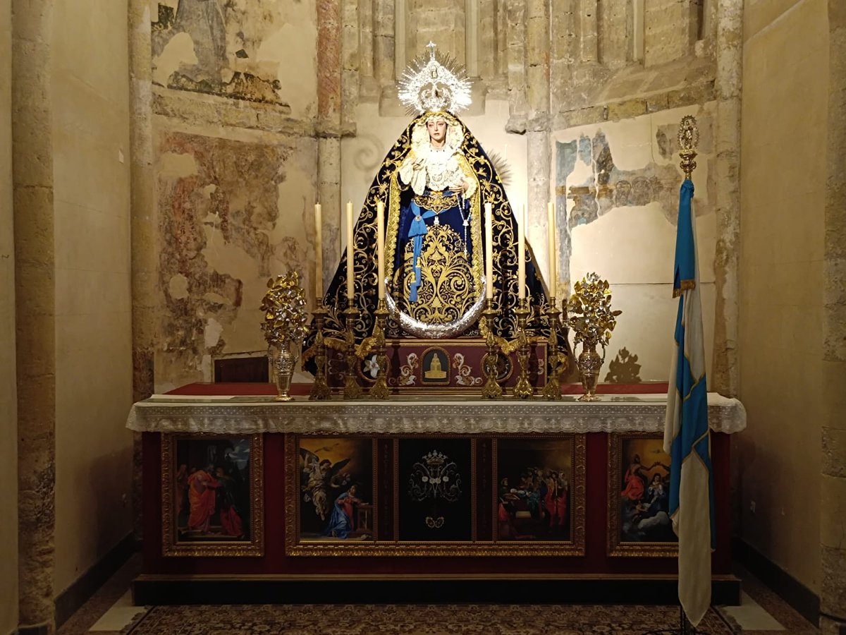 🔴⚫ María Santísima de la Concepción ataviada para los Actos Extraordinarios con motivo del Cincuenta Aniversario de la Bendición de Nuestra Señora y Madre de los Desamparados.

#PenasdeSantiago
#ConcepcióndeSantiago
#50AñosDesamparados