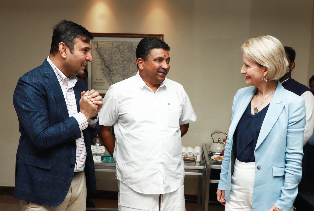 ptrmadurai's tweet image. Had a fascinating conversation with many entrepreneurs and innovators participating in the Australia India Business Exchange Digital Health Trade Mission on medical devices, artificial intelligence, hospital administration, and electronic health records management. 

The…