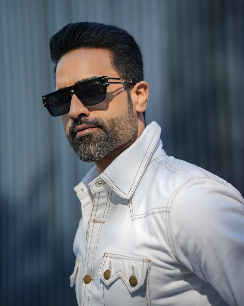 Voyage Eyewear tweet media