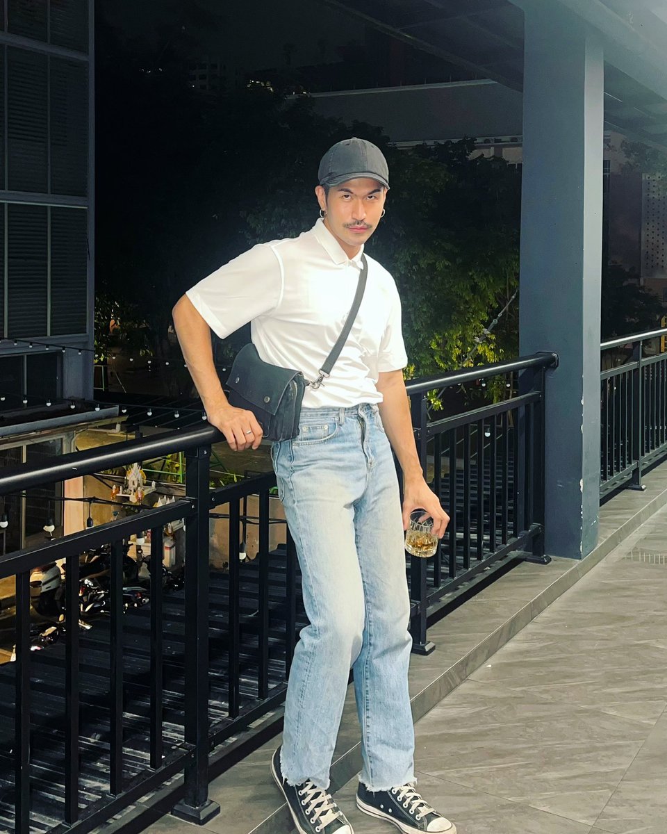 Xtibus's tweet photo. ไอ้เราก็เท่ซะด้วย ว้าวุ่นเลยที่นี้ 🤪 https://t.co/8hiP64vf8P