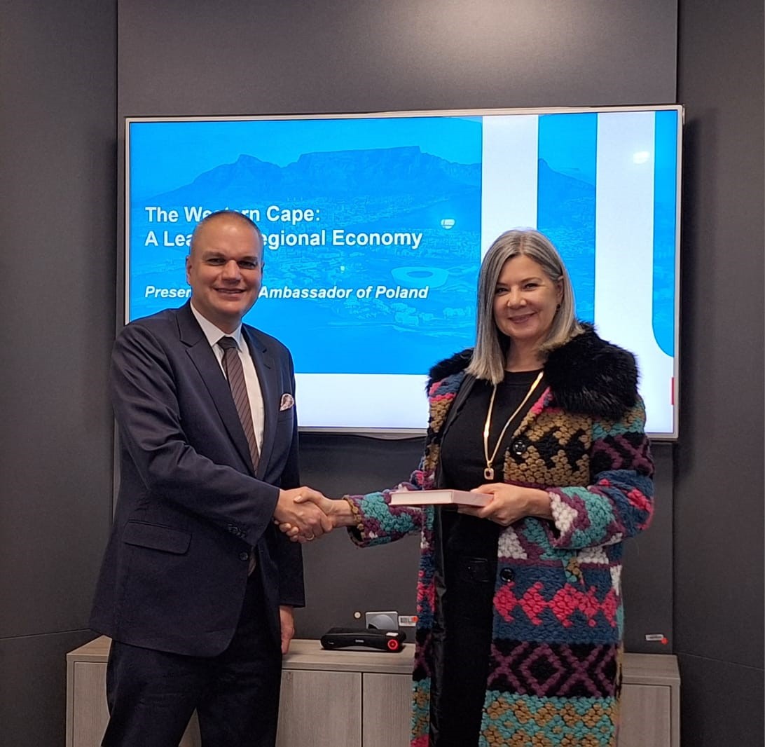 PL in South Africa (@plinsouthafrica) on Twitter photo Ambassador <a href="/Adam_Burakowski/">Adam Burakowski</a> during his visit to <a href="/CityofCT/">City of Cape Town</a> discussed with <a href="/WDStander/">Wrenelle Stander</a> from <a href="/Wesgro/">Wesgro - Cape Town & the Western Cape</a> investment and market needs underlining possibilities to strengthen cooperation between ๐ต๐ฑPoland and <a href="/WesternCapeGov/">Western Cape Gov</a> Ambassador <a href="/Adam_Burakowski/">Adam Burakowski</a> during his visit to <a href="/CityofCT/">City of Cape Town</a> discussed with <a href="/WDStander/">Wrenelle Stander</a> from <a href="/Wesgro/">Wesgro - Cape Town & the Western Cape</a> investment and market needs underlining possibilities to strengthen cooperation between ๐ต๐ฑPoland and <a href="/WesternCapeGov/">Western Cape Gov</a>