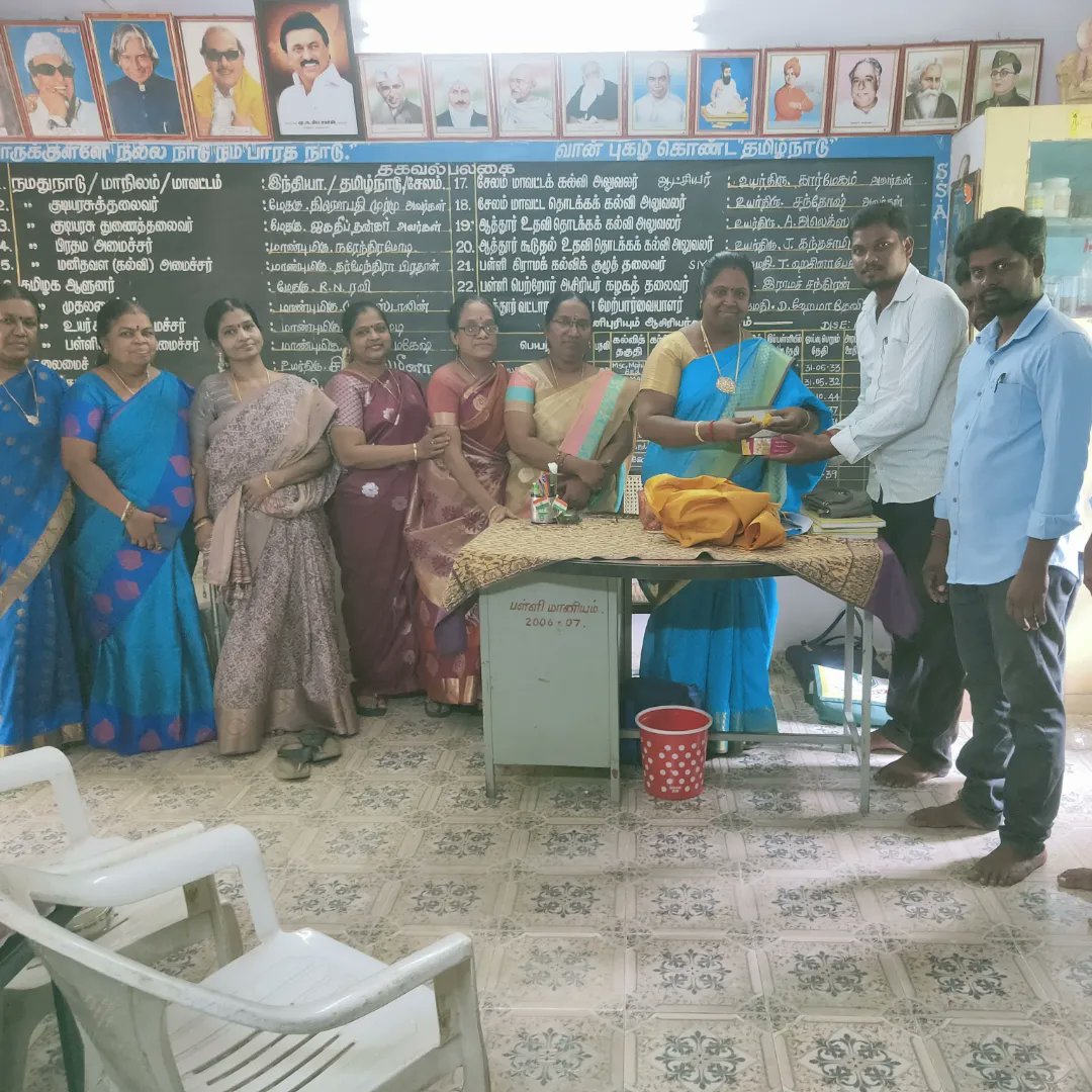 tamizharasutvk's tweet image. *மக்கள் தலைவர் தளபதி விஜய் அவர்களின் ஆணைக்கிணங்க*
*சேலம் மாவட்ட தலைவர் தமிழன் ஆர் பார்த்திபன் அவர்களின் ஆலோசனைப்படி
*இன்று கப்பலோட்டிய தமிழன் #வ.உ.சிதம்பரனார் ஐயா அவர்களின்  152-வது பிறந்தநா ள்  மற்றும் 
*டாக்டர்.திரு. ராதாகிருஷ்ணன் ஐயா அவர்களின் 135-வது  பிறந்தநாளை முன்னிட்டு