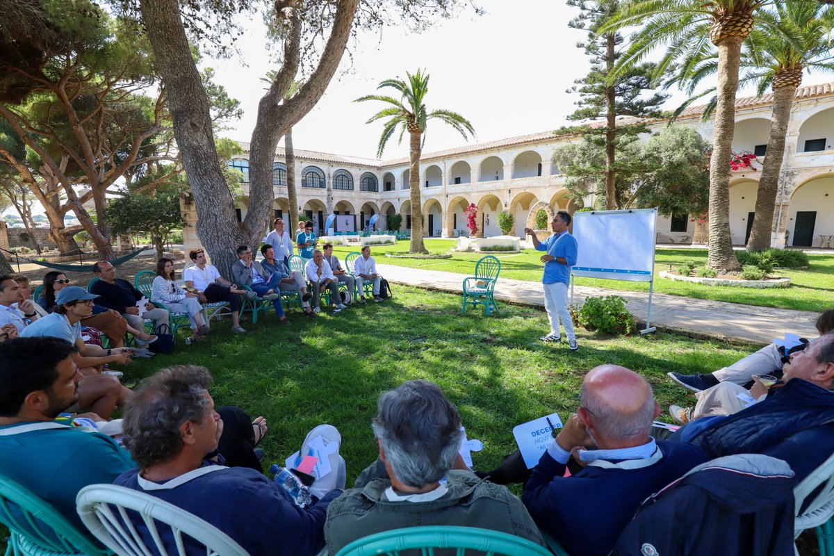 Decelera tweet media