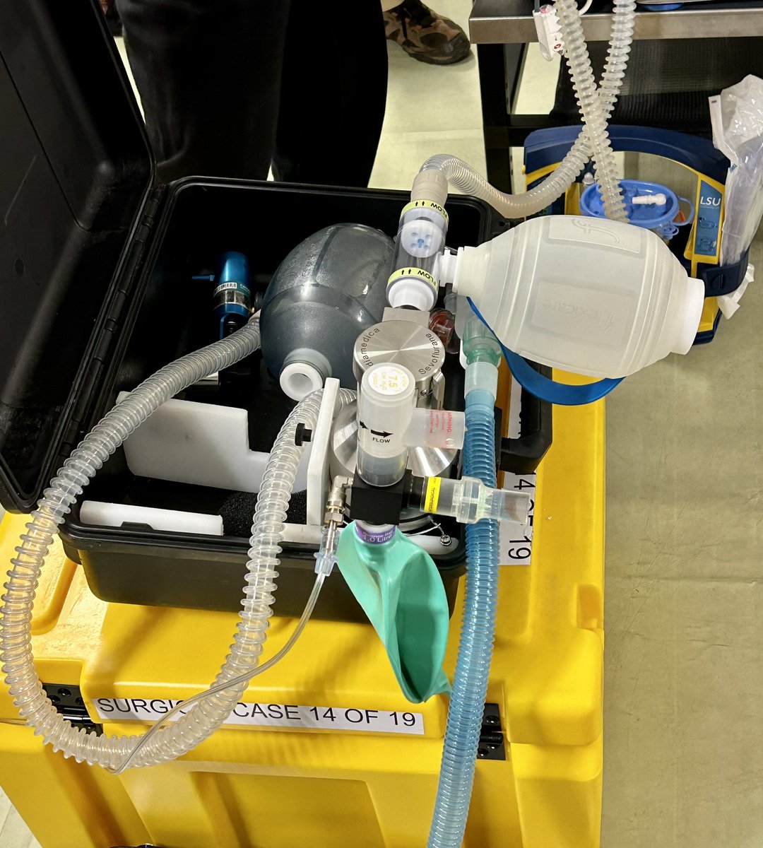passing_gas's tweet photo. I’m proud to be attending the #AusMAT Surgical Course at the @NatTraumaCentre. I’m surrounded by a group of amazing medical people from across the Pacific.
Today we covered blood typing and transfusion in the austere environment and some draw over anaesthesia. https://t.co/dAZF3VgwfD
