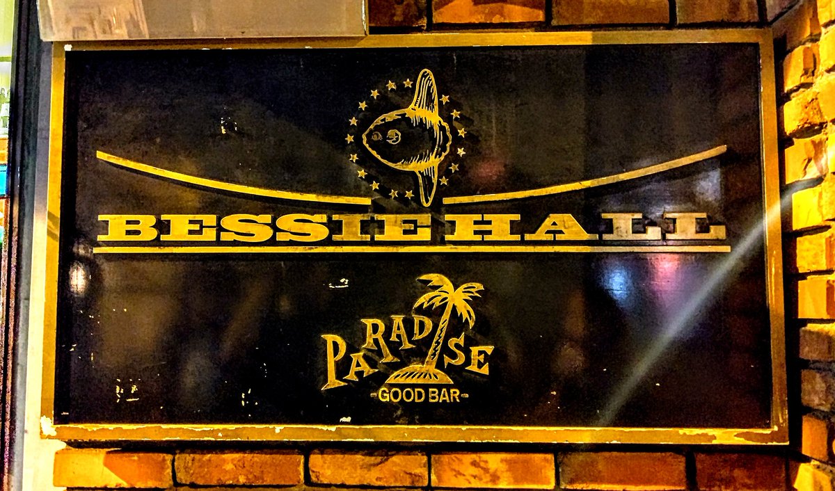 you7724you's tweet image. 9/2 札幌BESSIEHALL
9/3 銭函 #銭楽
20数年ぶりの✈️に乗って初北海道遠征🐑✨見るだけでも恐かった😣✈️を無事克服🤗“#Vanityyy”最高に楽しかった😆🎸 好きすぎる💚✨北海道支部のグリモ先輩達に会えてお話や乾杯🍻出来て嬉しかったなぁ😆新しい出会いも会って
3日間ずっと笑って過ごした😁
#バニ北海道