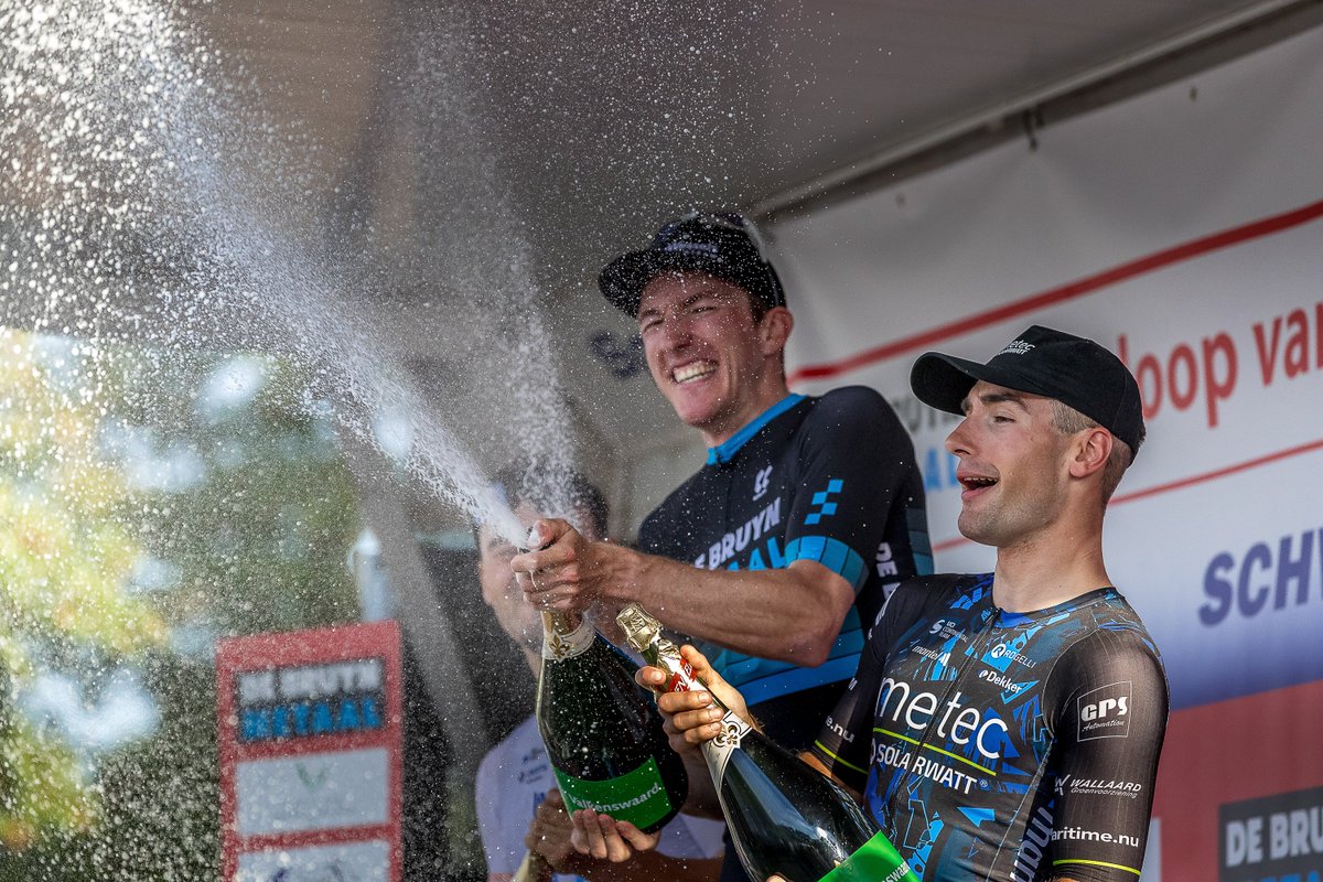 Wat een prachtige koersdag. Dank aan iedereen die de <a href="/OmloopVwaard/">Omloop van Valkenswaard</a> mogelijk heeft gemaakt. Dank!