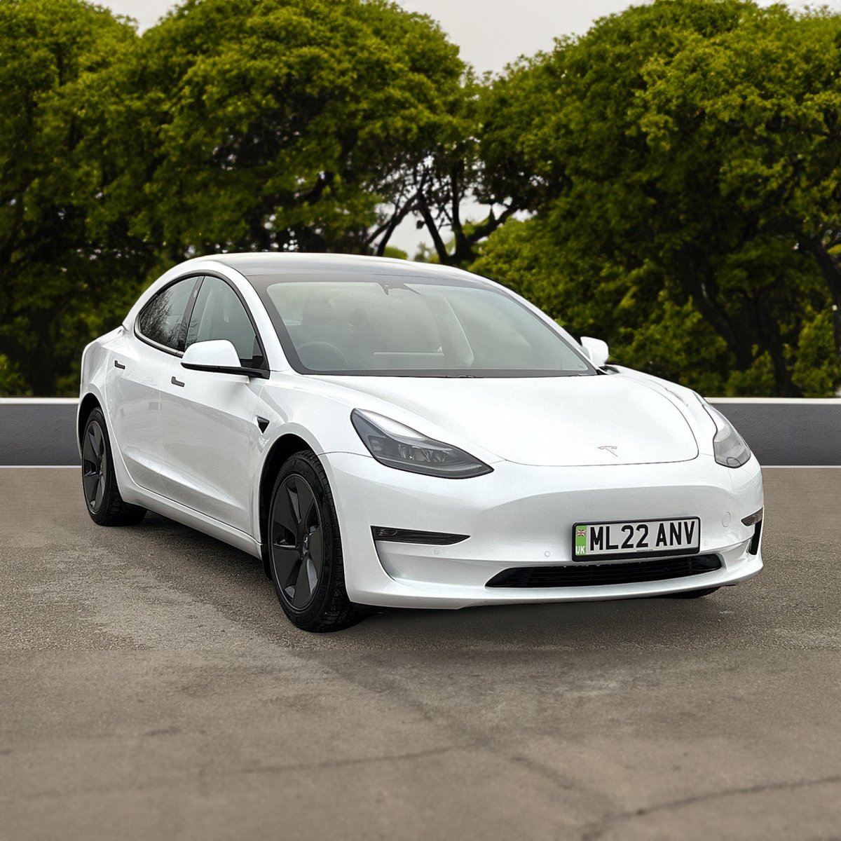 2022 Tesla Model 3 Long Range AWD with Navigation.
Under 27,000 Miles in Pearl White.

Available at £37,000

- Part Exchange Available
- Ready to Test Drive
- Finance Available
- Qualifies for Warranty4Life

Call us to find out more: 01925 934 746

motorparks.co.uk/used-cars/moto…