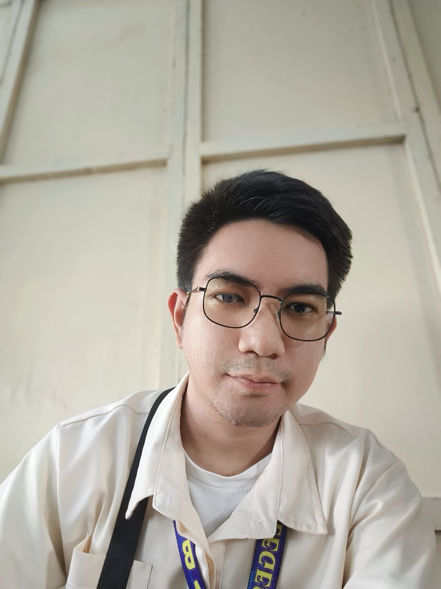 aejayjuance06's tweet photo. Shool boy while Rest day sa work. https://t.co/yTLrSmH20E