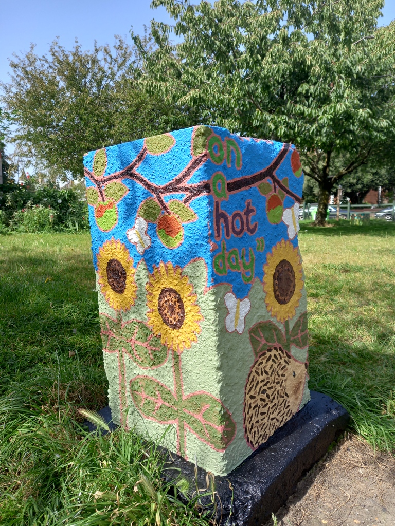 Check out these freshly painted plinths in St. John's Gardens for the new #ParkCommunityGarden in Weymouth 😍 Thanks to @WeymouthWTC for their support with the project and to Claire Nuttall for painting the plinths 🎨 @VCDorset @stAbilityDorset