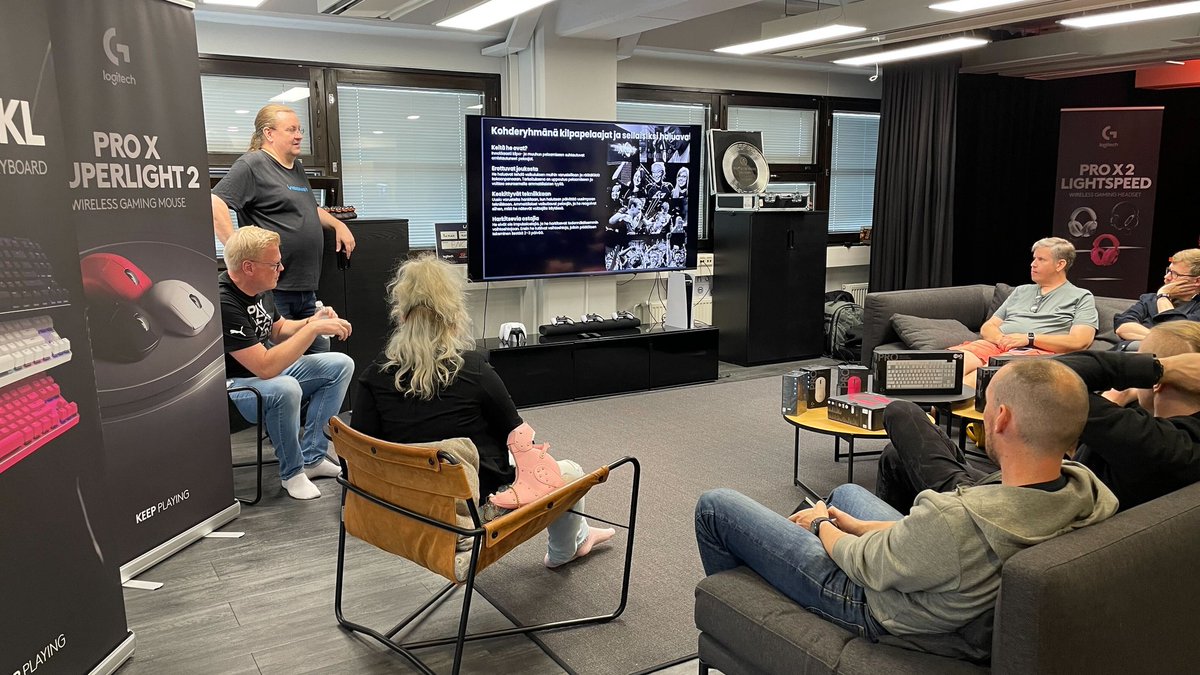 ENCE's tweet image. Showing off the Superlight 2 mouse, PRO X TKL keyboard, and other cool new products 🔥

@LogitechGesport press event here at ENCE office 📸

#PROXSuperlight2 #PROXTKL #PROX2 #PROXSeries #LogitechGPROSeries