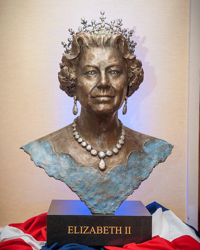 This week we’re remembering Queen Elizabeth II and this beautiful bust that earned Frances a Royalty Sculptor status. 

In 2007 Frances was granted three sittings with HM the Queen at Buckingham Palace.

It was unveiled at Baden Powell House for the Scout Association.