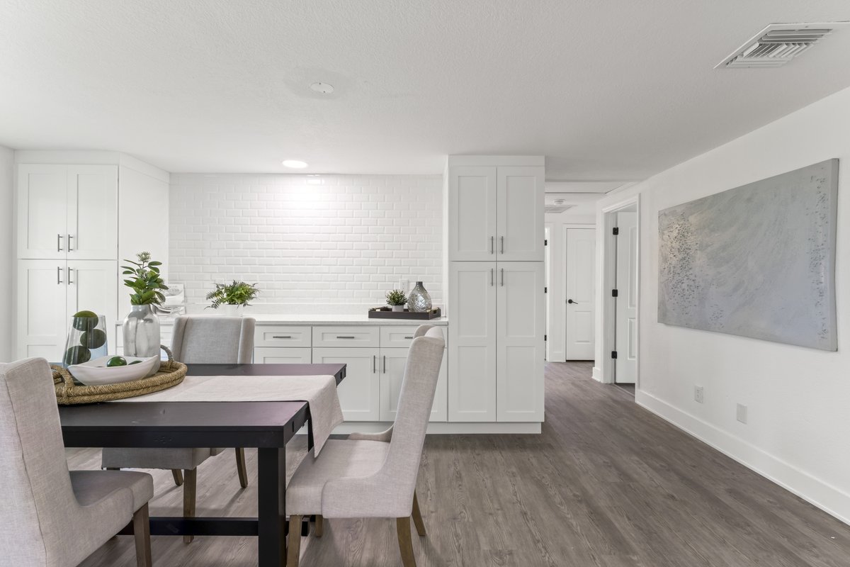 hommati163's tweet photo. 🏡 5454 N River Shore Dr, Tampa FL
Welcome to Seminole Heights - Central Tampa's Lifestyle Destination Neighborhood! This beautifully remodeled mid-century block home offers everything you need for a... https://t.co/p5izpgAZOH
🎥 https://t.co/xlaugzGiov

#TampaRealEstate https://t.co/XGp1TZUZKT