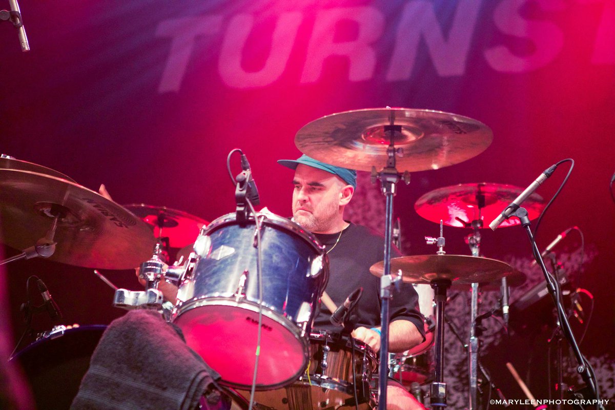 v13media's tweet photo. Things get sweaty as Maryland #hardcore legends @TURNSTILEHC return for their rescheduled gig in Manchester at @VicWarehouse with opener High Vis.
📸: @maryleenphoto
🔗: https://t.co/AgrpezacFu
#Turnstile #HardcoreLegends #HighVis #VictoriaWarehouse https://t.co/ZOsgLKcfbE